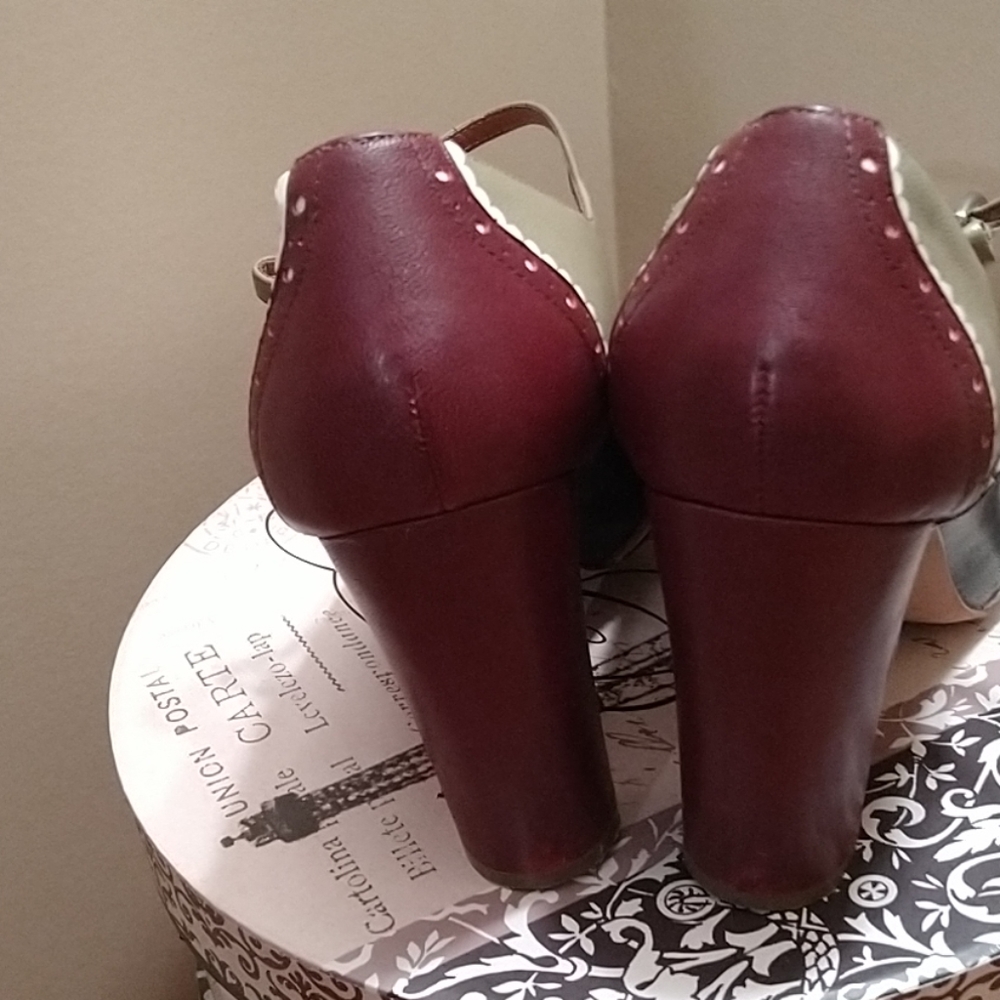 Shoes - Picture 3 of 5